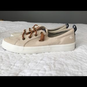 Women Sperry shoes